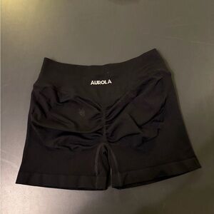 AURORA Seamless High-Waist Booty Scrunch Gym Shorts – Black